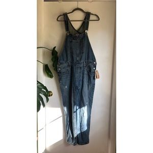 Levi’s Denim Overalls Size Large Womens